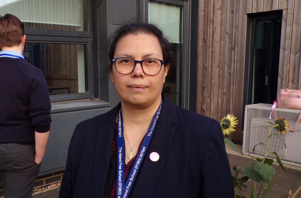 Shanuja Rajasingam Let’s Meet Some of The New Teachers that Joined in September – Salve News